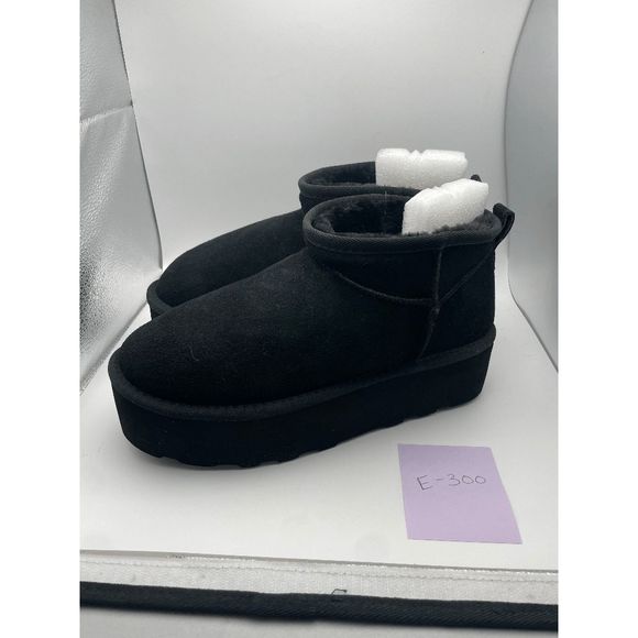 CUSHIONAIRE Women's COZY Genuine Suede pull on platform boot, Black 8.5 - Picture 4 of 6